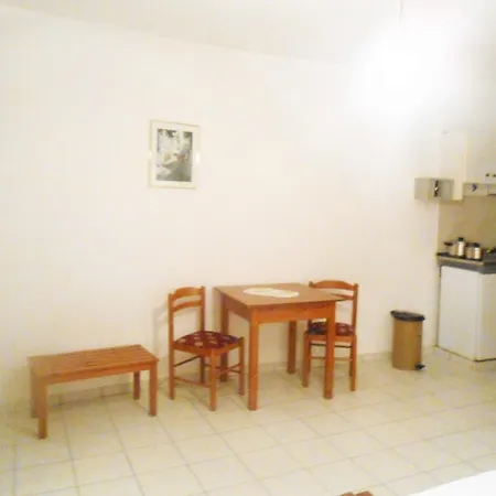 Fani Aparthotel